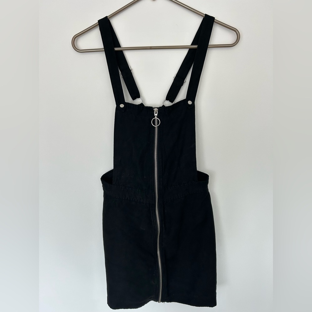 H&M Black Overalls Dress With Front Zipper Detailing Size 4